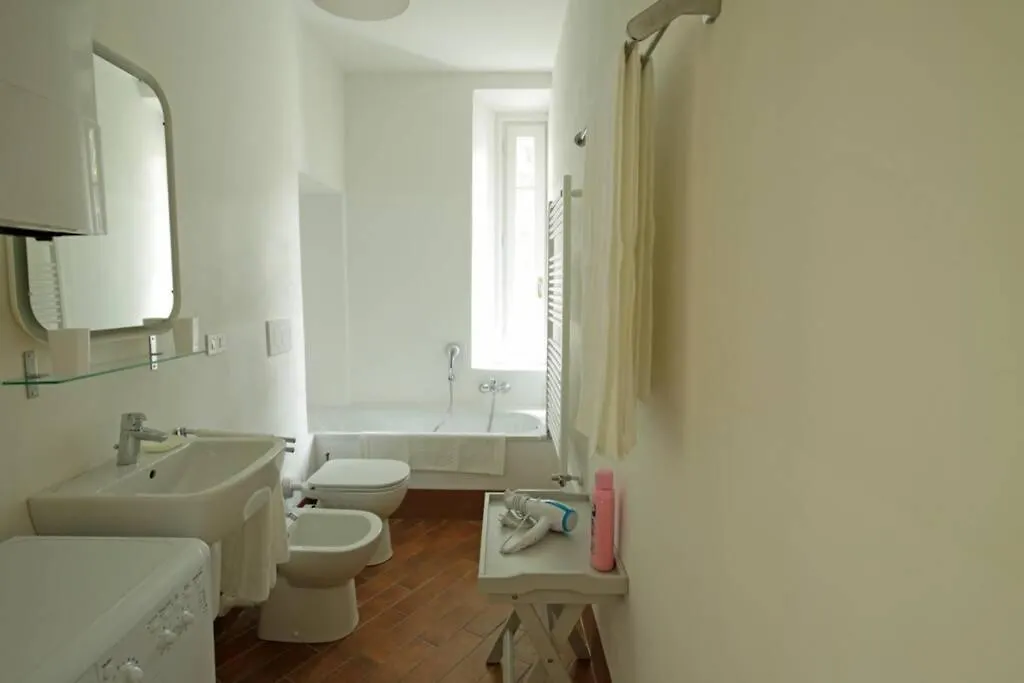 Apartment Bilocale Nel Parco Di Villa Erba Cernobbio Italy